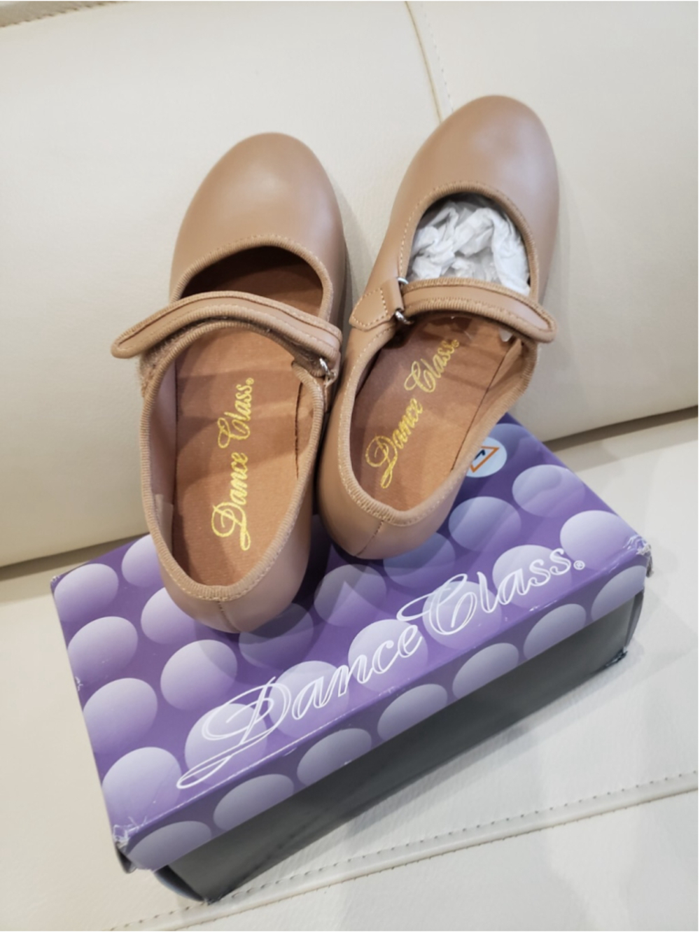 Dance Class Girls Tap Shoes Size 13.5 Mary Jane Caramel Hook and Loop Closure